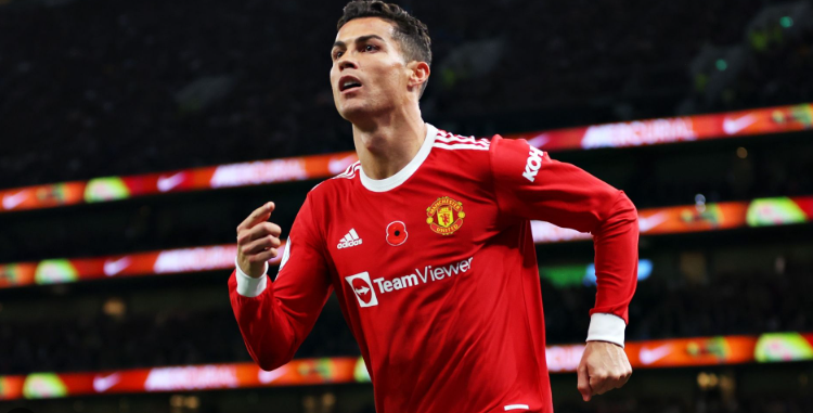 রোনালদোর মোট গোল সংখ্যা কত